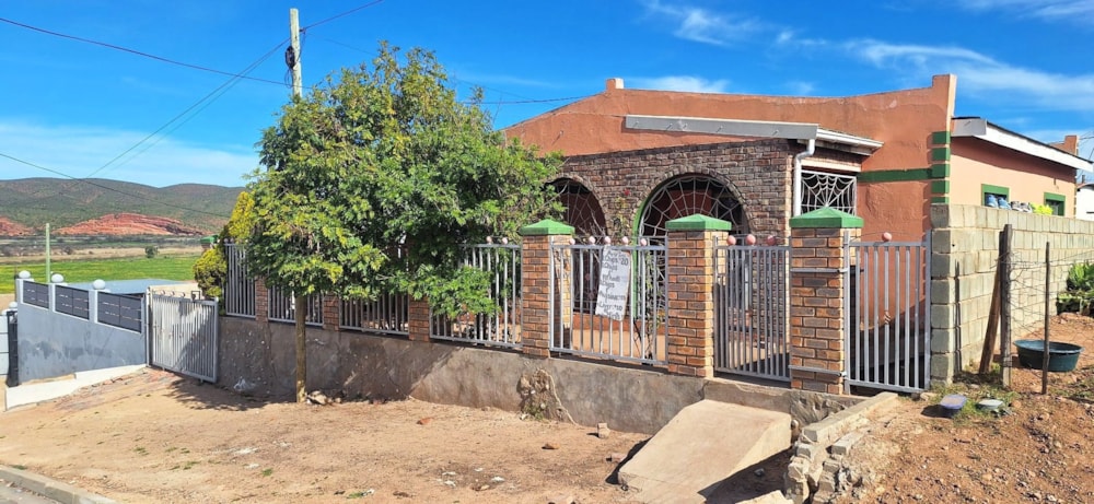 House for sale in Bongolethu, Oudtshoorn - 1OU1747755
