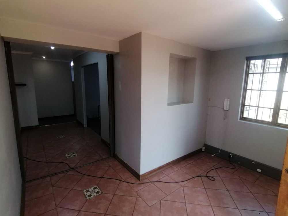 Commercial office to rent in New Redruth - 1GV1747934