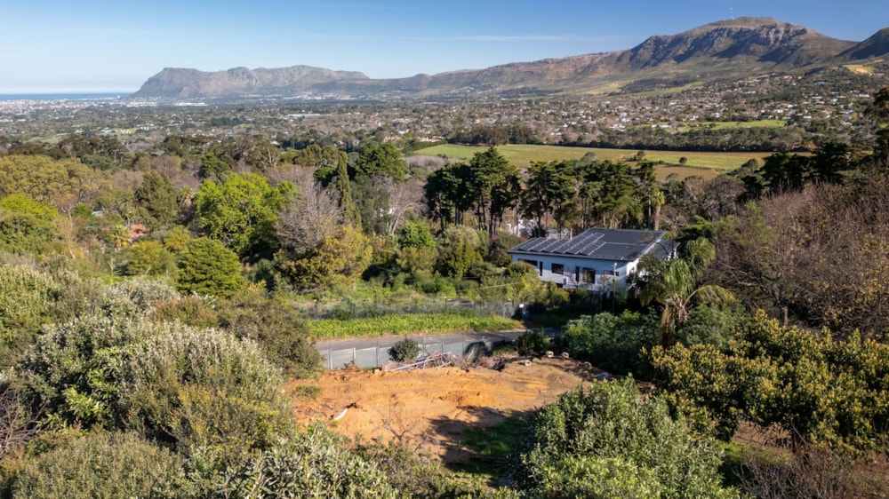 Residential vacant land for sale in Bishopscourt - KW1748450 Residential vacant land for sale in Bishopscourt - KW1748450