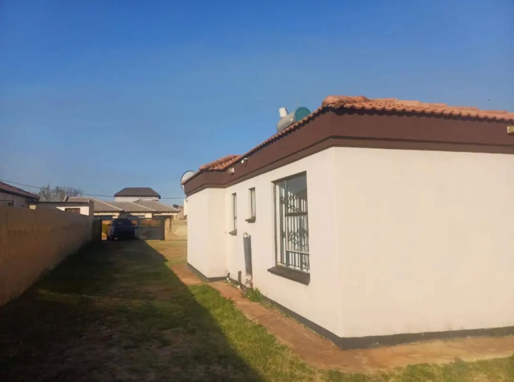 House for sale in Vosloorus - BOK1749743 House for sale in Vosloorus - BOK1749743