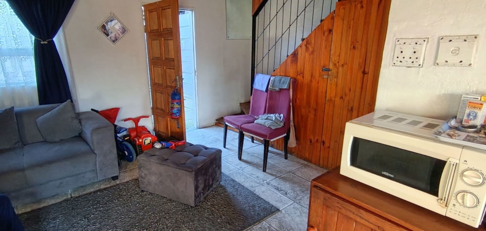 House for sale in Eastridge - 1MN1747971