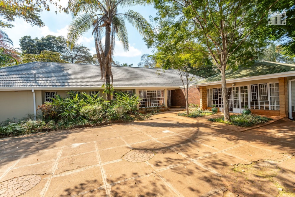 House for sale in Strathaven, Zimbabwe - 3ZB1747927 House for sale in Strathaven, Zimbabwe - 3ZB1747927