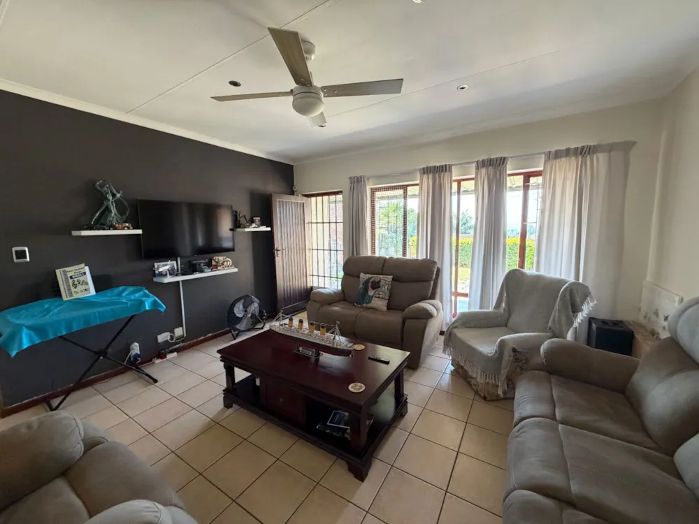 Townhouse for sale in Blackridge - 1PM1748386