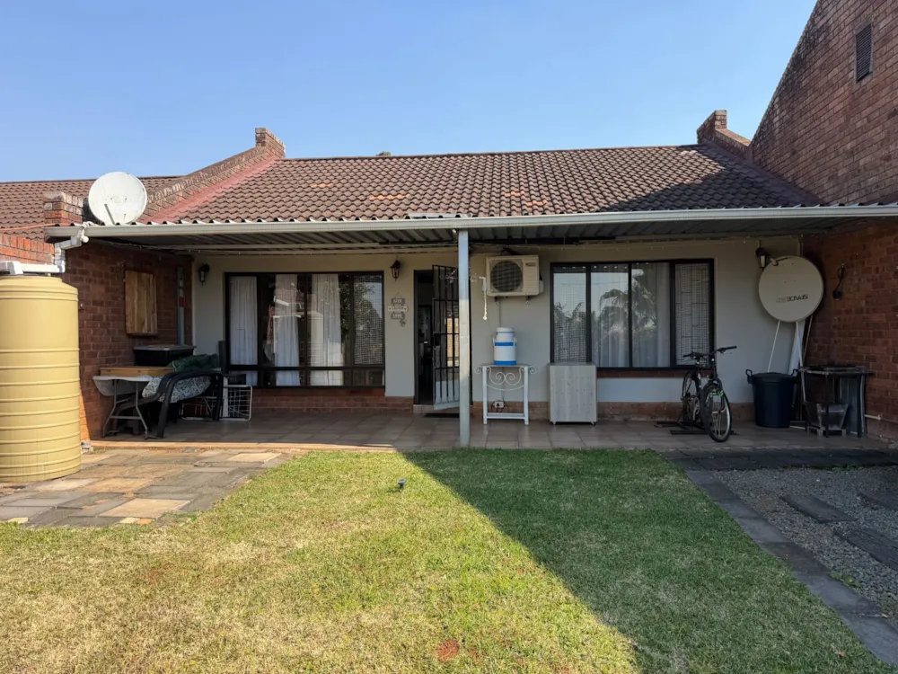 Townhouse for sale in Blackridge - 1PM1748386