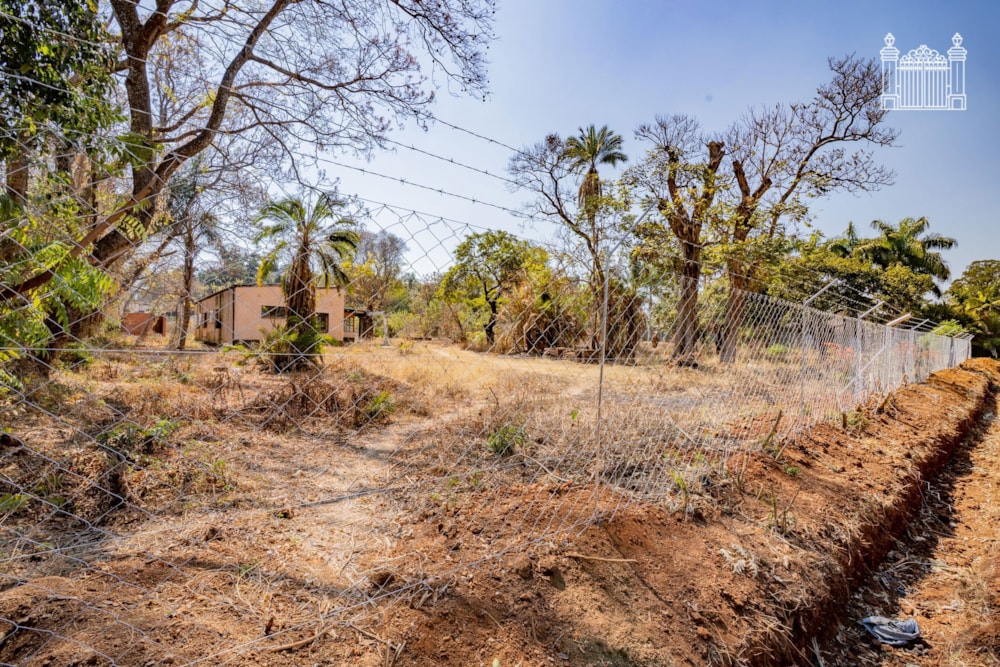 Residential vacant land for sale in Kensington, Harare West, Zimbabwe - 3ZB1748807 Residential vacant land for sale in Kensington, Harare West, Zimbabwe - 3ZB1748807