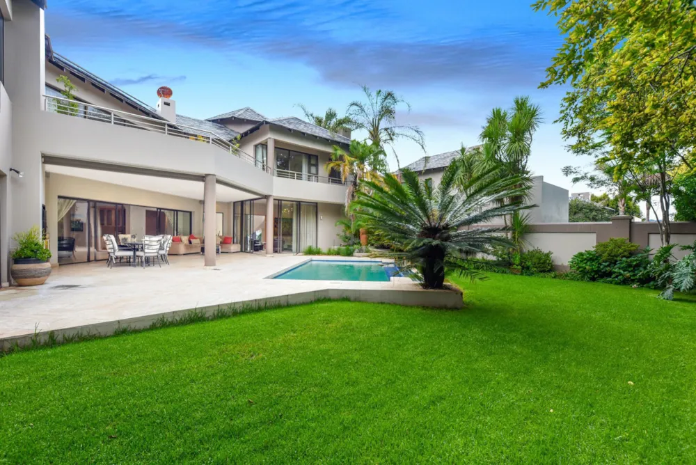 Double-storey cluster let in Bryanston - JBL1748074 Double-storey cluster let in Bryanston - JBL1748074
