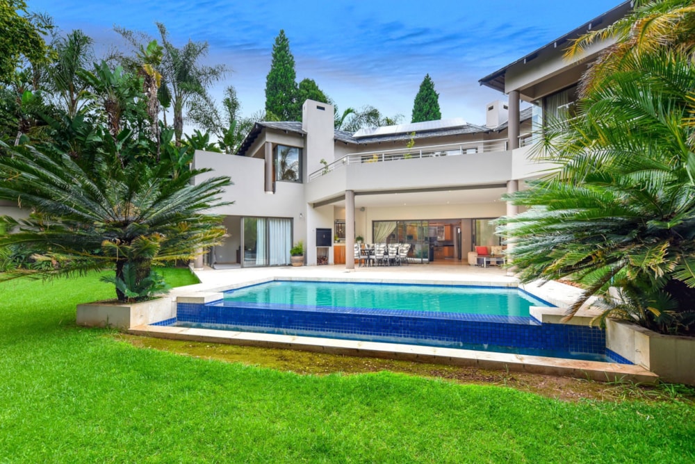 Double-storey cluster to rent in Bryanston - JBL1748074 Double-storey cluster to rent in Bryanston - JBL1748074