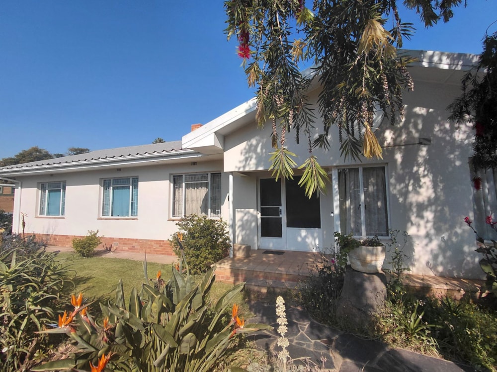 House for sale in Heidelberg, Garden Route - 1SR1748169 House for sale in Heidelberg, Garden Route - 1SR1748169