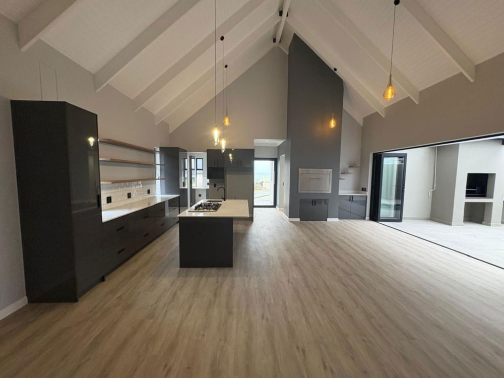 House to rent in Mount Royal Golf & Country Estate - 1SJ1748207