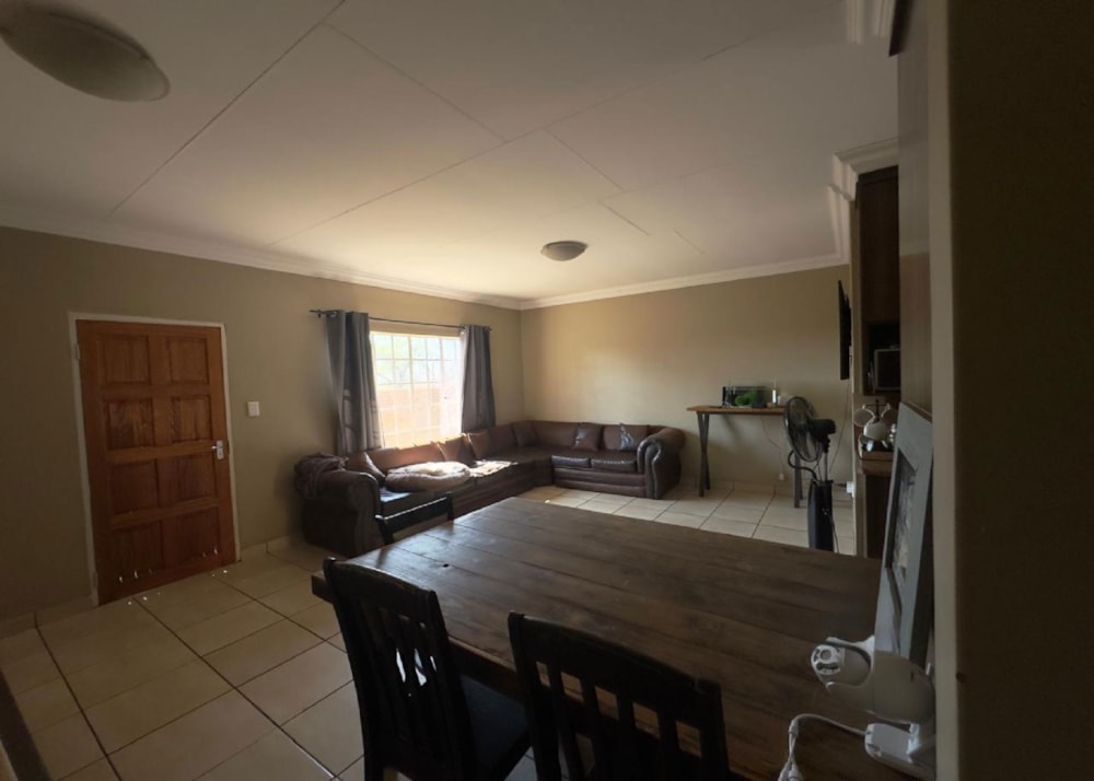 Townhouse for sale in Middelburg South (Mpumalanga South)  - 1MD1748149