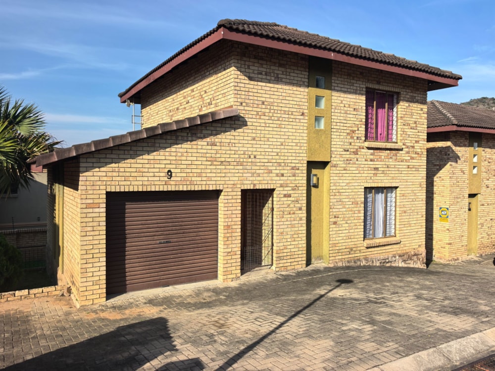 House for sale in Stonehenge - 1NS1748154 House for sale in Stonehenge - 1NS1748154