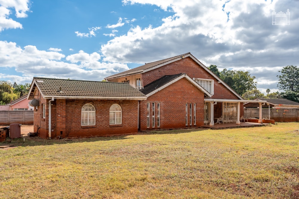 House for sale in Mount Pleasant, Zimbabwe - 3ZB1748171 House for sale in Mount Pleasant, Zimbabwe - 3ZB1748171