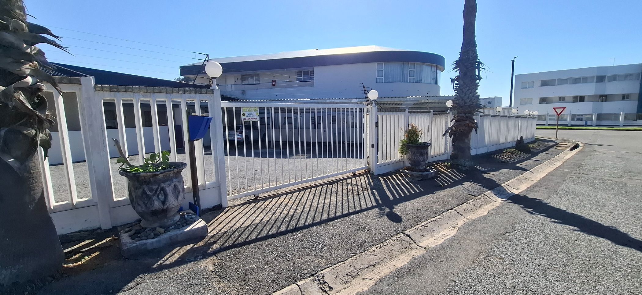Apartment to rent in Gonubie - 1EZ1748420