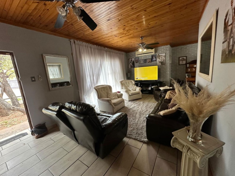 House for sale in Onverwacht, Limpopo Province - 1ER1748992