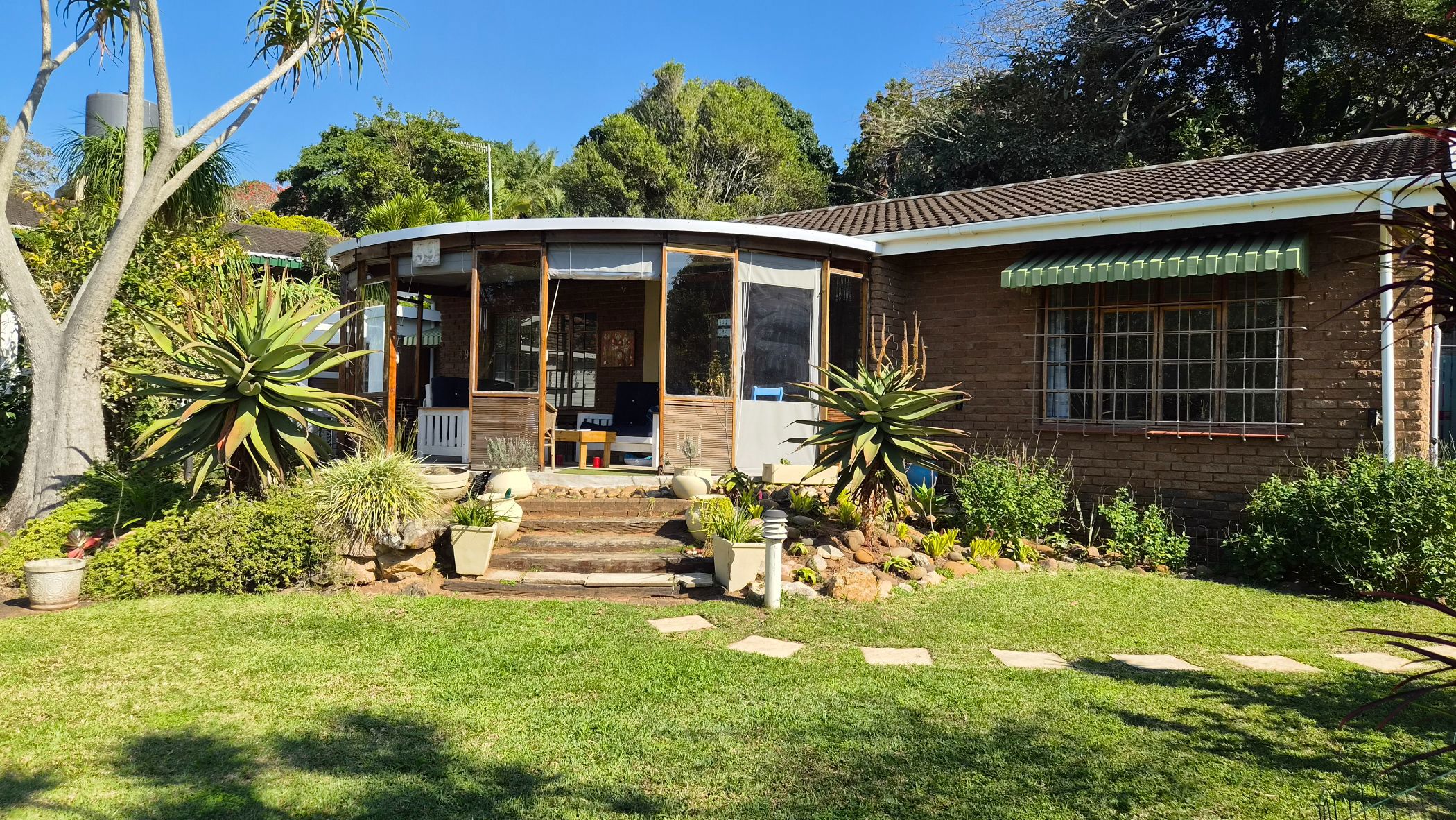 Townhouse for sale in Southport - 1PSH1748295