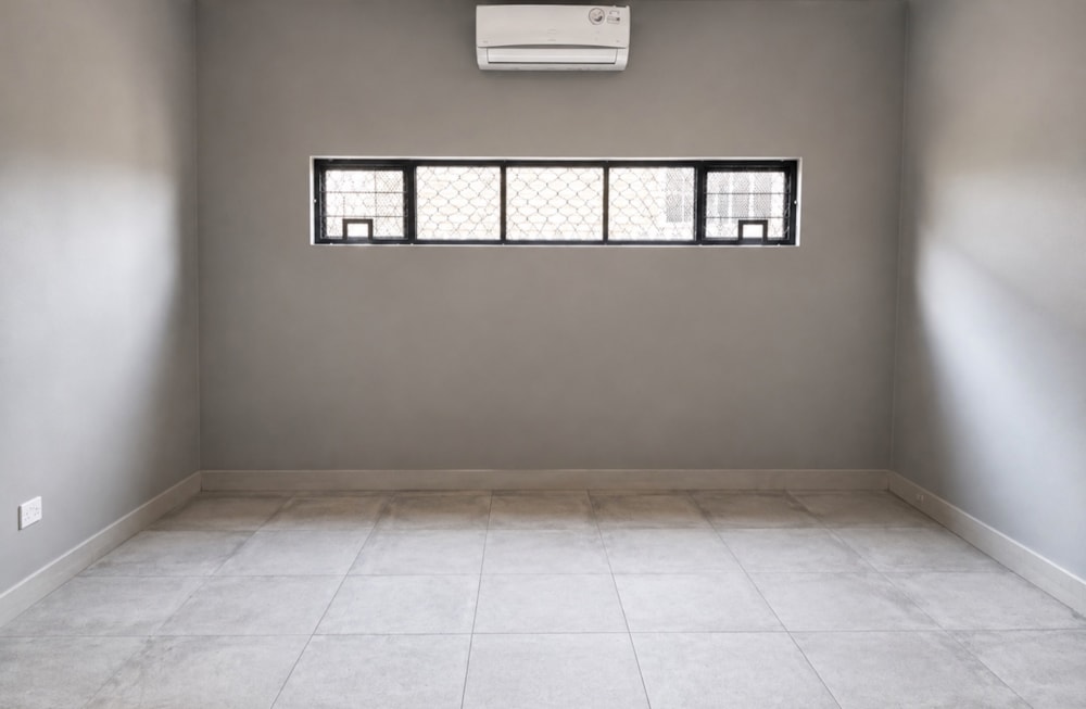 Commercial industrial property to rent in Rustenburg - 1RU1748260
