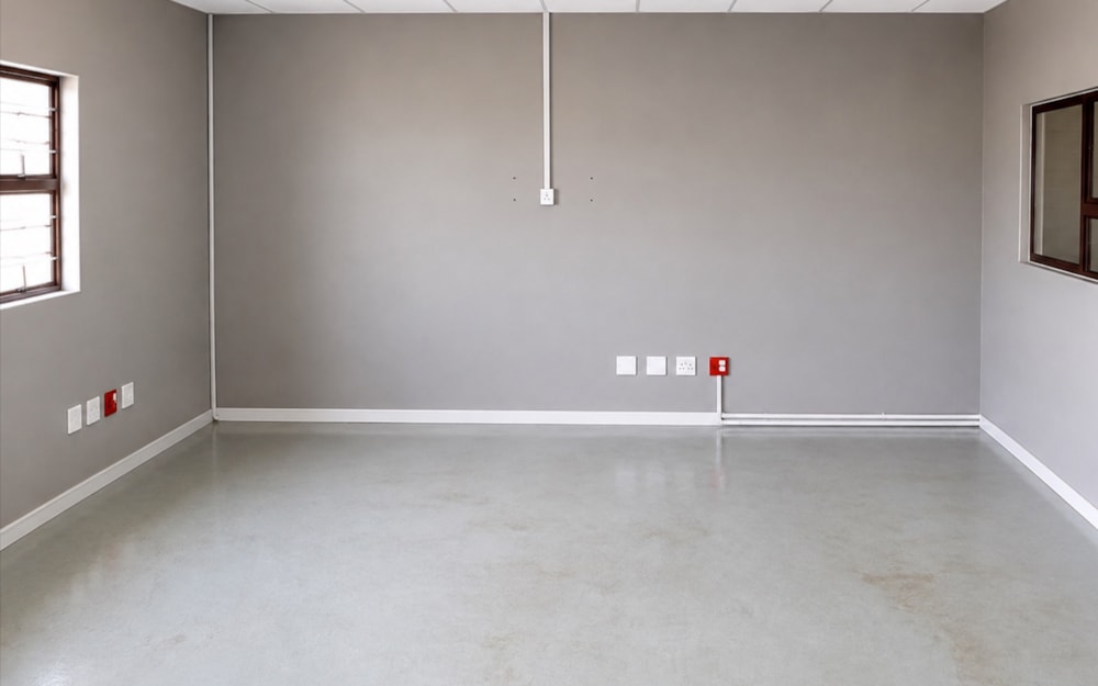 Commercial industrial property to rent in Rustenburg - 1RU1748260