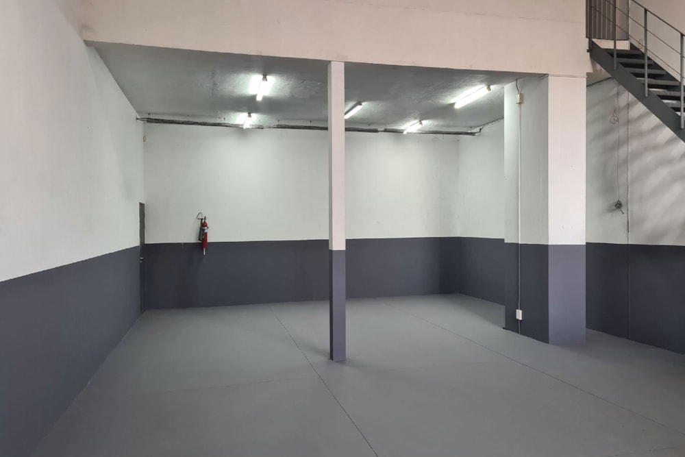 Commercial industrial property for sale in Mbombela Industrial  (Nelspruit Industrial) - 1NS1748268