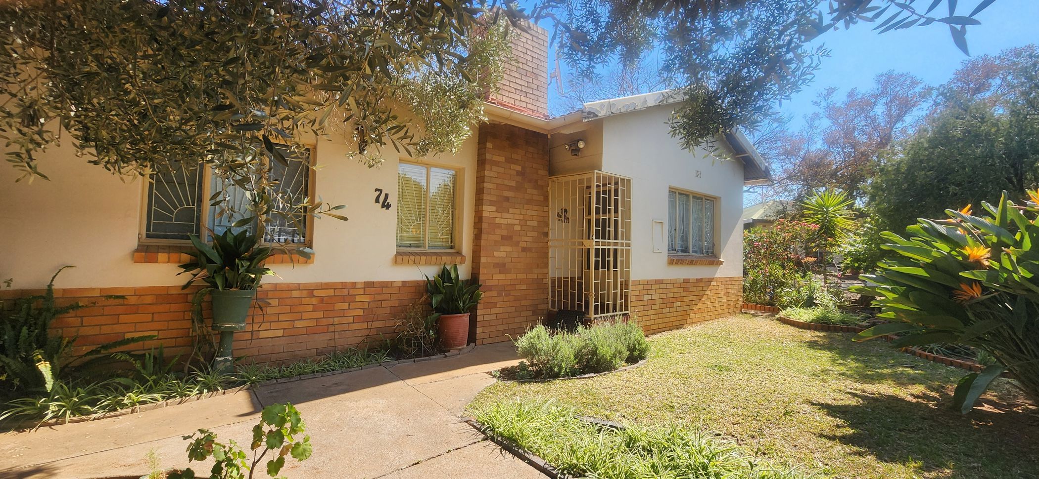 House for sale in Beaconsfield - 1KJ1748272