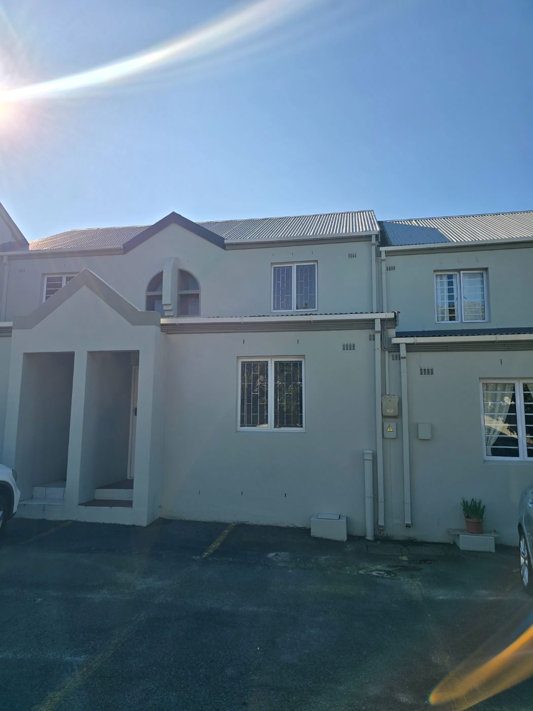 Apartment to rent in Kenilworth, Cape Town - RBL1749083