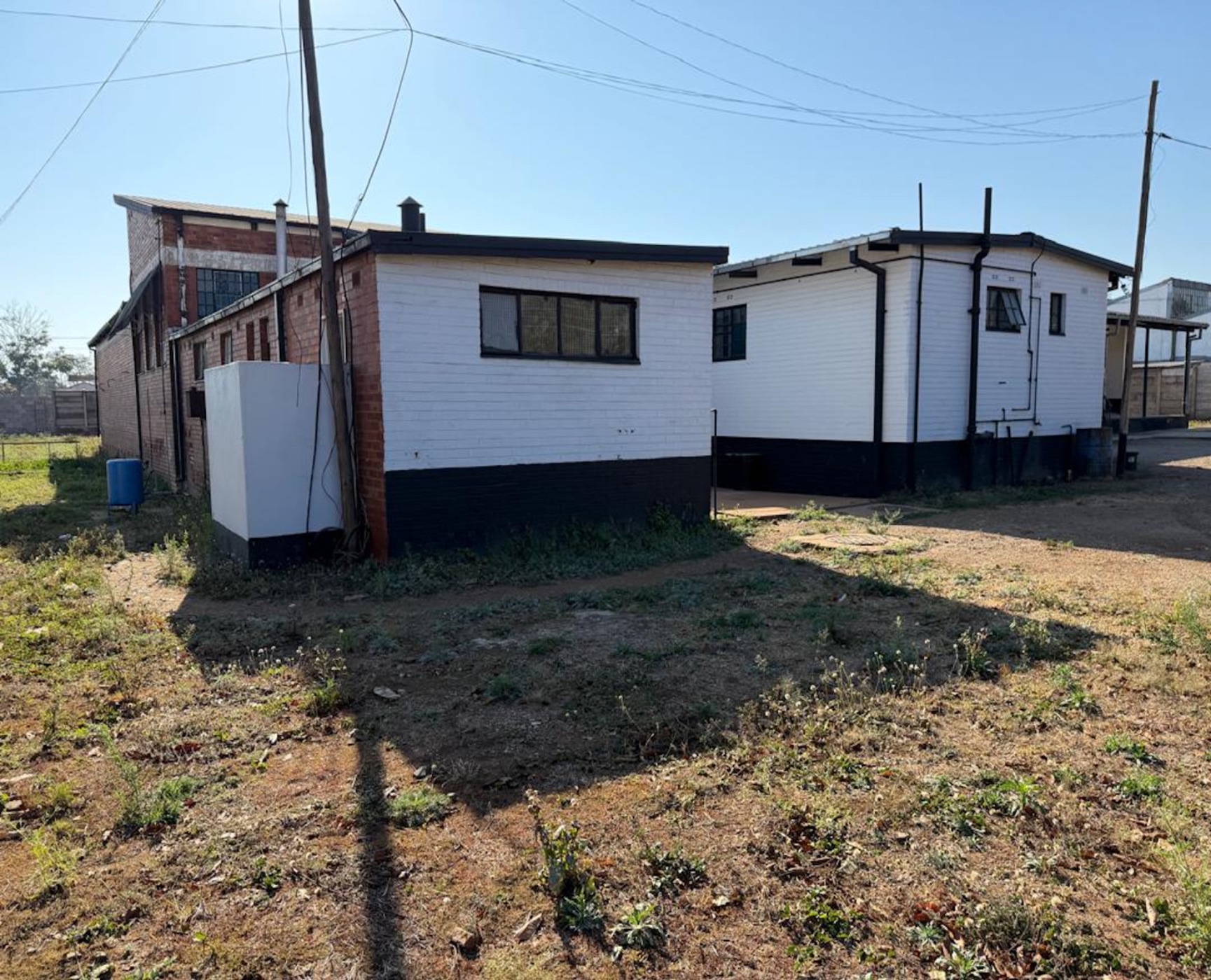 Commercial industrial property for sale in Donnington, Zimbabwe - 3ZB1748298