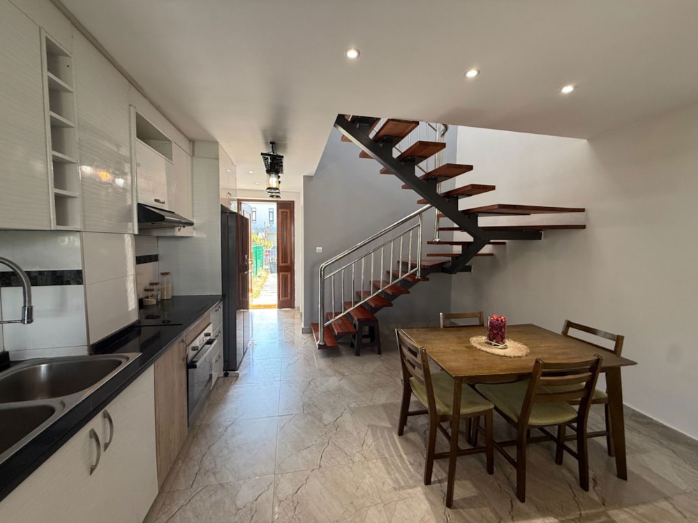 Double-storey apartment to rent in Ibex Hill, Zambia - 3ZA1748457 Double-storey apartment to rent in Ibex Hill, Zambia - 3ZA1748457