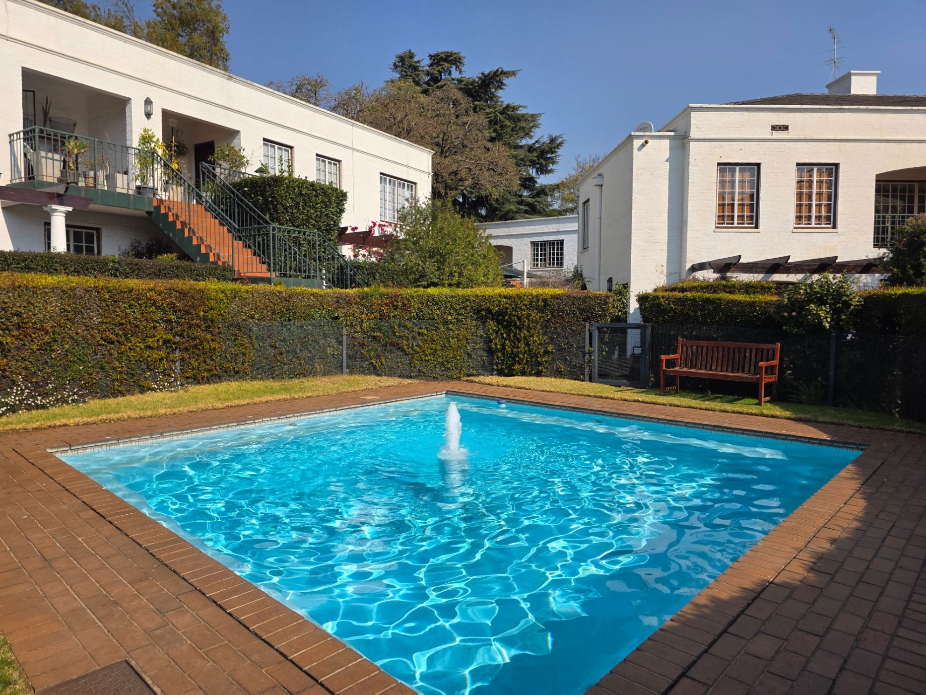 Apartment to rent in Saxonwold - JBL1748348