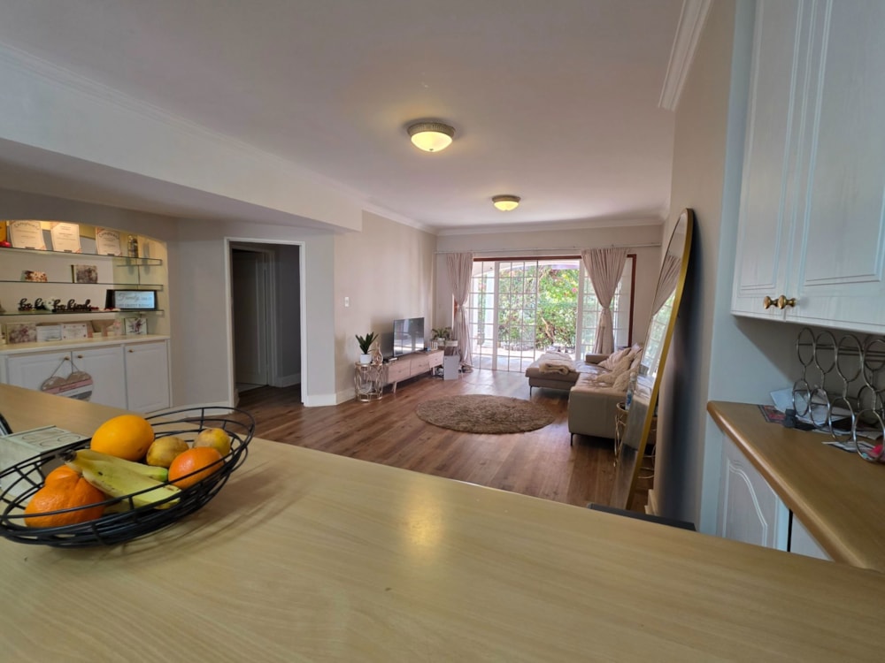 Apartment to rent in Saxonwold - JBL1748348 Apartment to rent in Saxonwold - JBL1748348