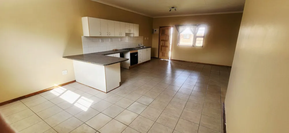 Apartment to rent in Rhodesdene - 1KJ1750339 Apartment to rent in Rhodesdene - 1KJ1750339