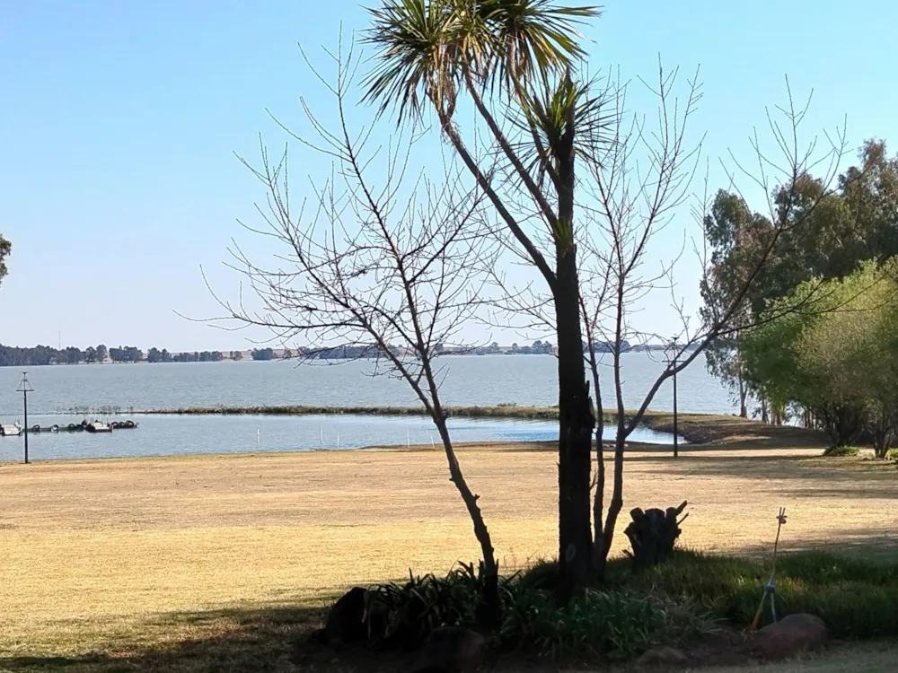 Townhouse for sale in Vaal Marina, Gauteng - 1VT1748361