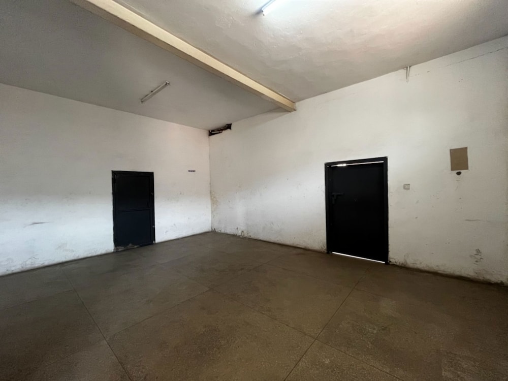 Commercial industrial property to rent in Light Industrial Area, Zambia - 3ZA1748399 Commercial industrial property to rent in Light Industrial Area, Zambia - 3ZA1748399