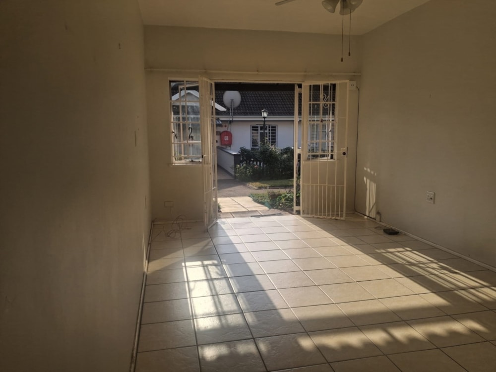 Townhouse for sale in Kloof - 1KF1748738