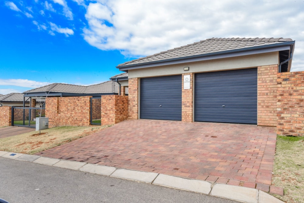 Single-storey house for sale in Lion Pride - FW1750121