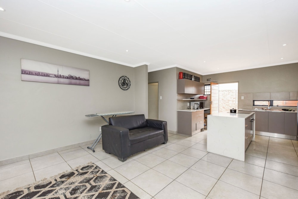 Single-storey house for sale in Lion Pride - FW1750121