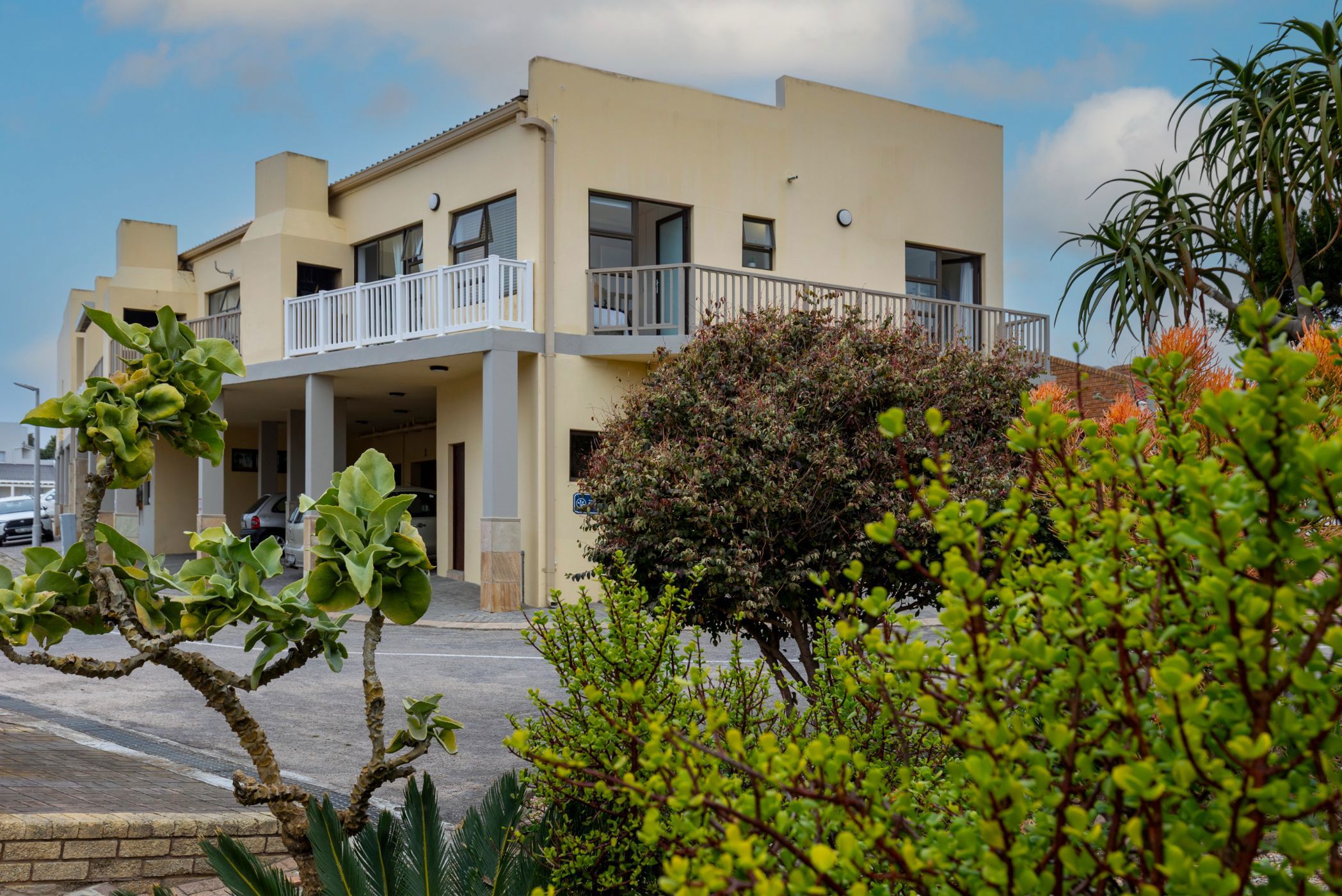 Apartment for sale in Bayview, Hartenbos - 1MB1748476