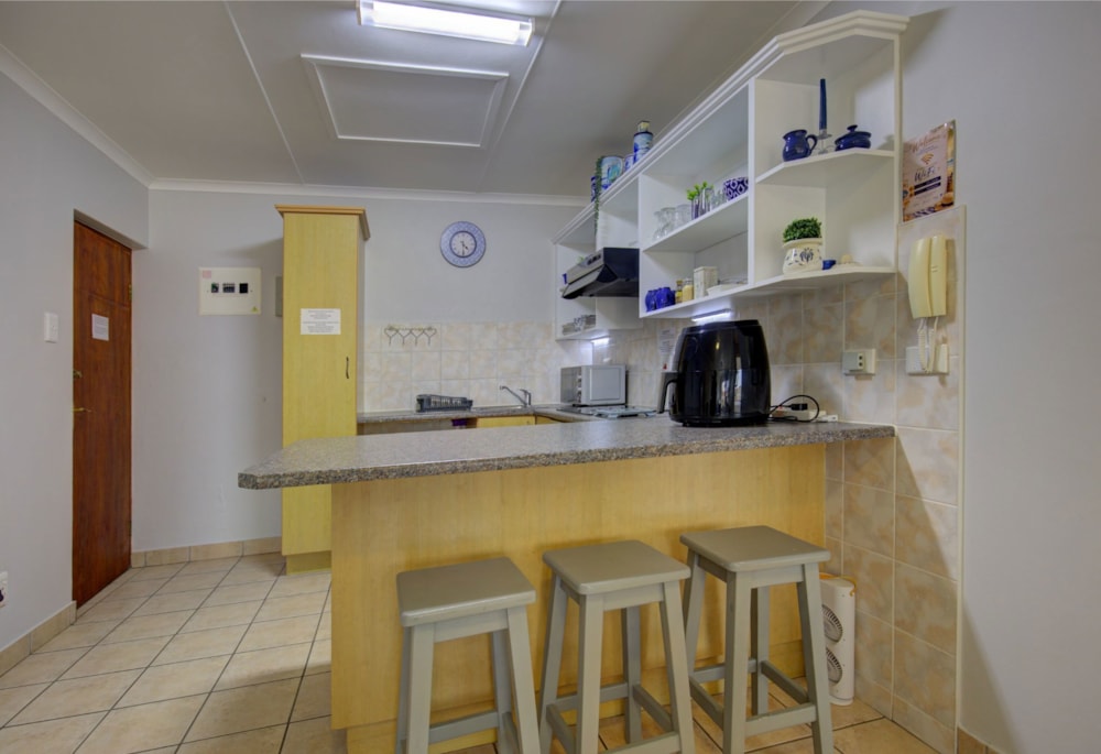 Apartment for sale in Bayview, Hartenbos - 1MB1748476