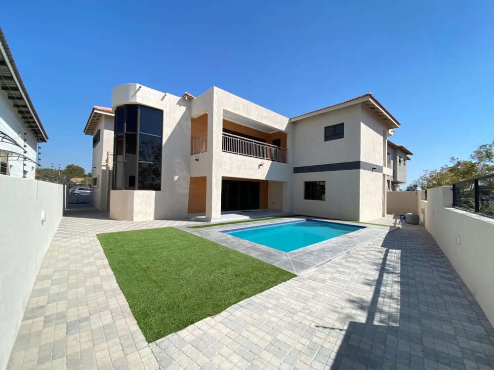 Double-storey house for sale in Broadhurst, Botswana - 3BO1748864 Double-storey house for sale in Broadhurst, Botswana - 3BO1748864
