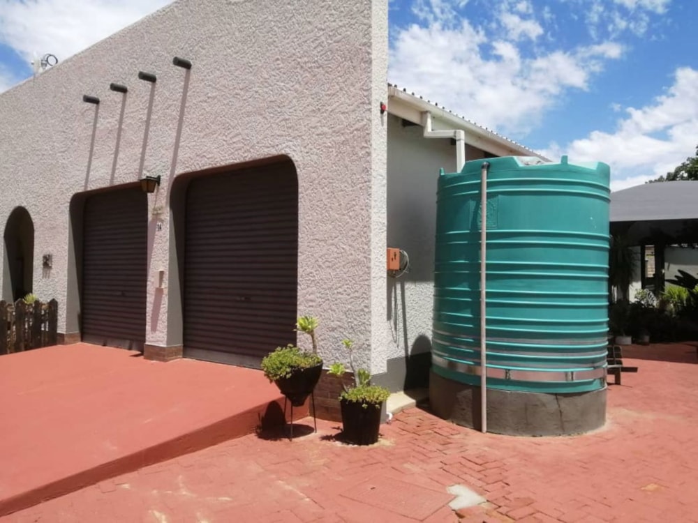 House for sale in Okahandja, Namibia - 3NM1749531 House for sale in Okahandja, Namibia - 3NM1749531