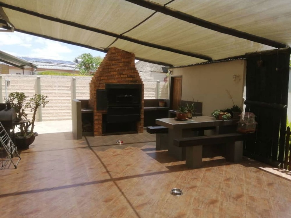 House for sale in Okahandja, Namibia - 3NM1749531 House for sale in Okahandja, Namibia - 3NM1749531
