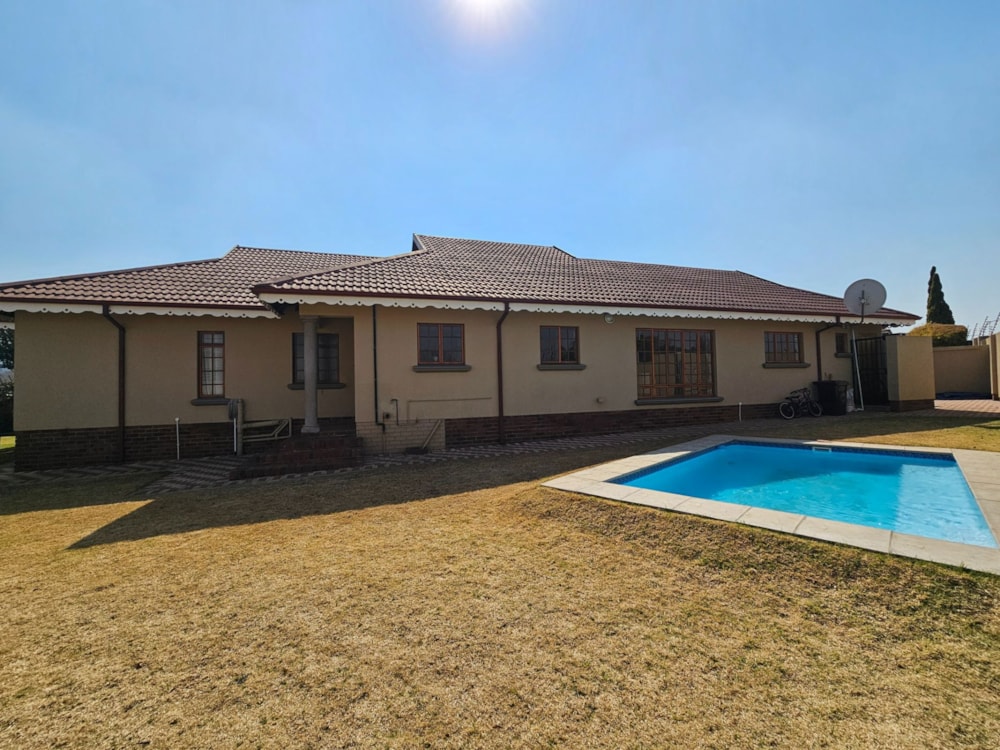 House for sale in Heidelberg, Gauteng - 1SP1748642 House for sale in Heidelberg, Gauteng - 1SP1748642