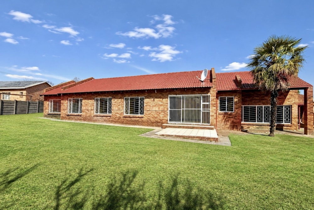 House for sale in Ermelo Central - 1EM1748522