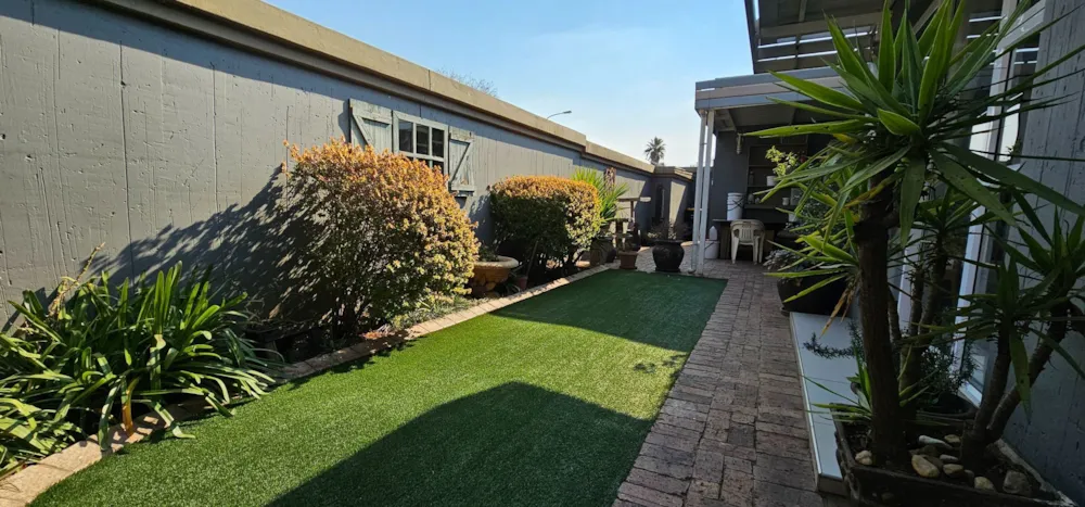 Townhouse for sale in Risiville - 1VT1748599