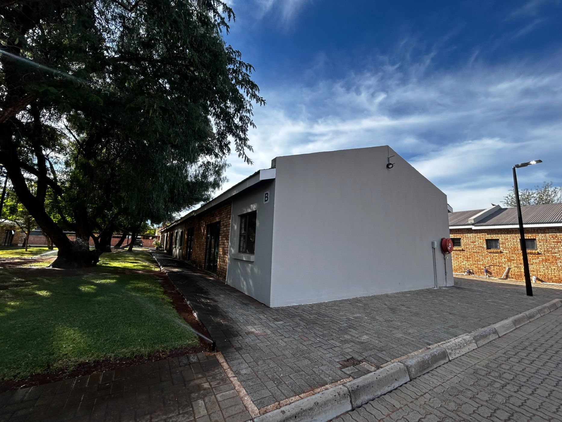Apartment to rent in Rhodesdene - 1KJ1748577