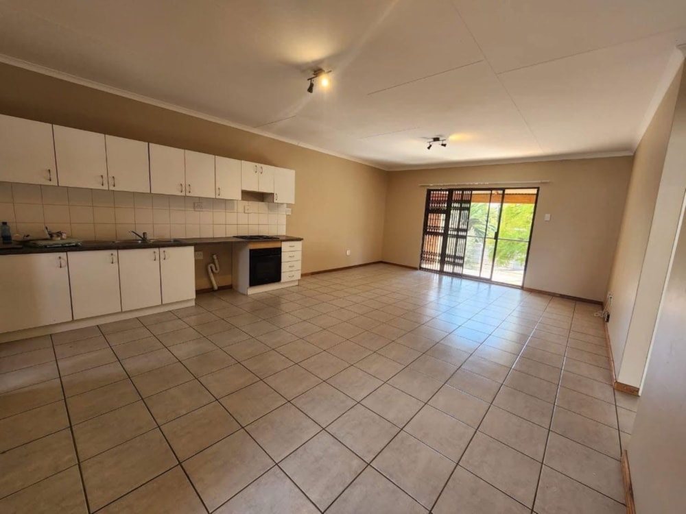 Apartment to rent in Rhodesdene - 1KJ1748577 Apartment to rent in Rhodesdene - 1KJ1748577
