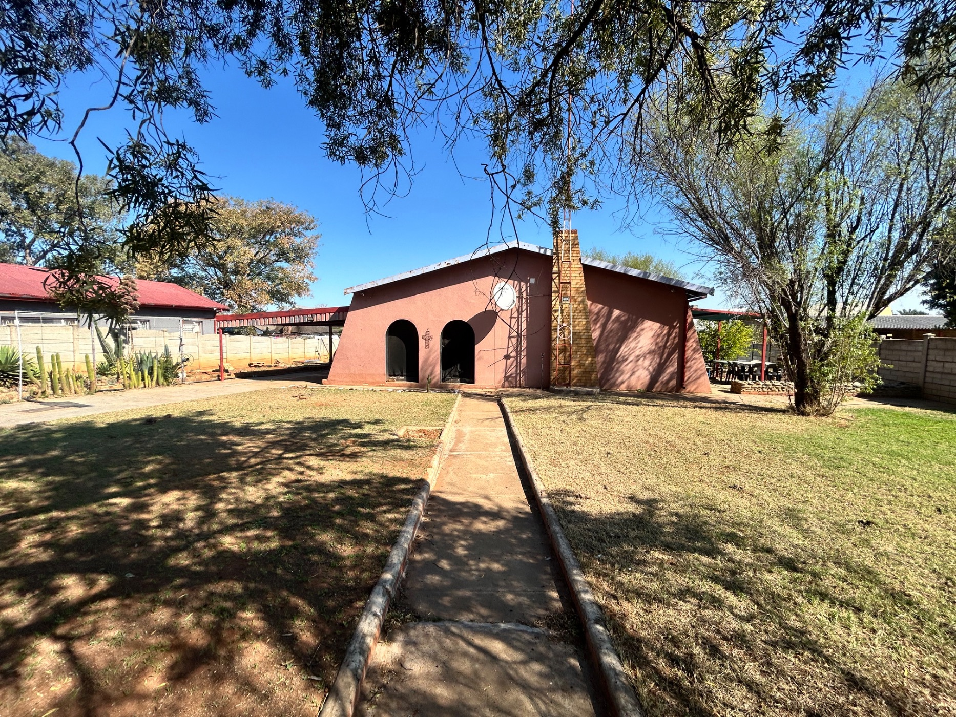 House for sale in Barkly West - 1KJ1749944