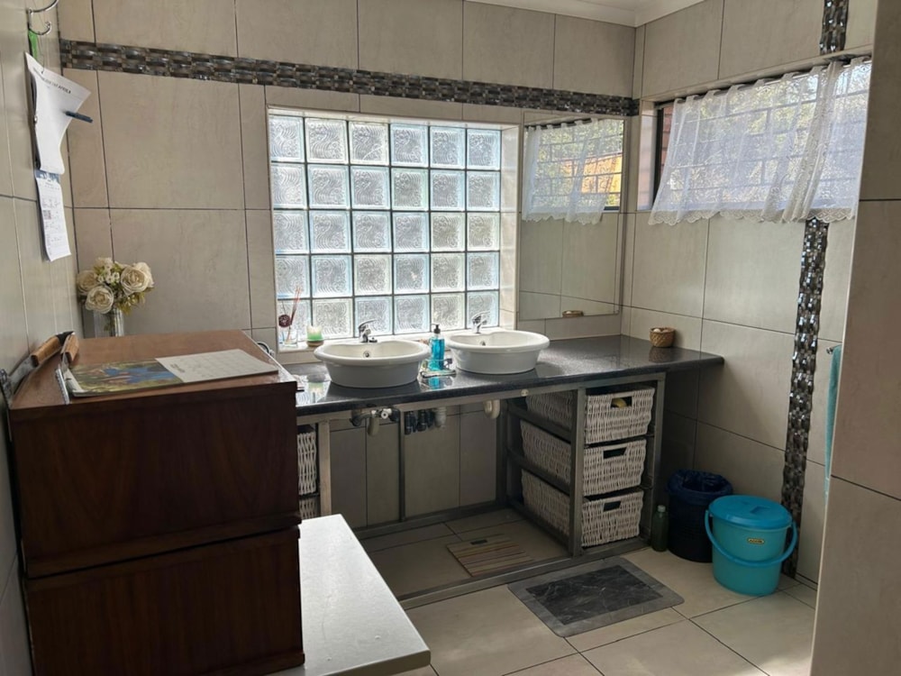 House for sale in Daggafontein - 1SP1748803 House for sale in Daggafontein - 1SP1748803