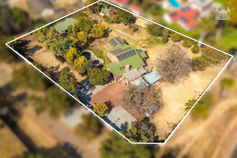 House for sale in Chisipite, Zimbabwe - 3ZB1748670 House for sale in Chisipite, Zimbabwe - 3ZB1748670