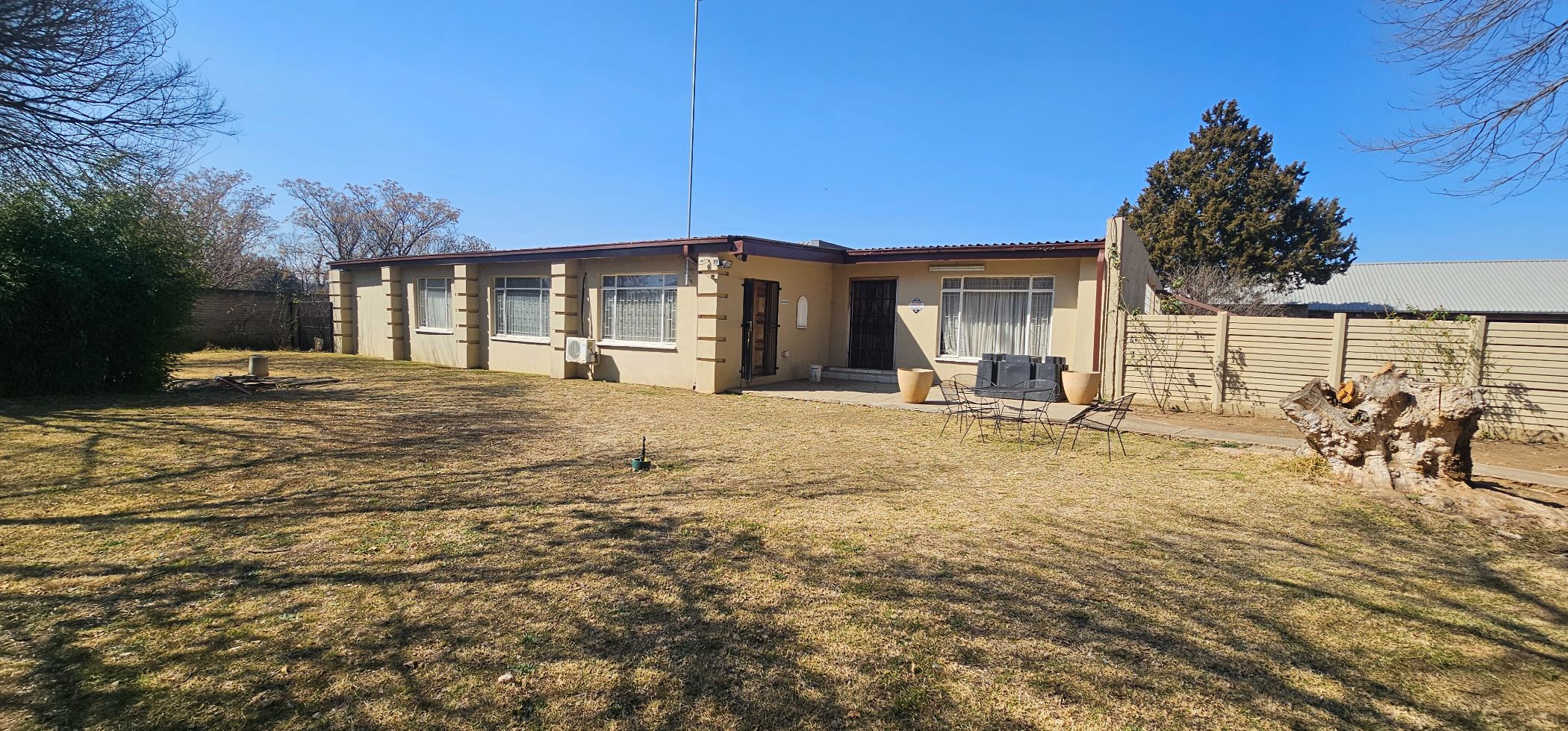 Smallholding for sale in Unitas Park - 1VT1749090