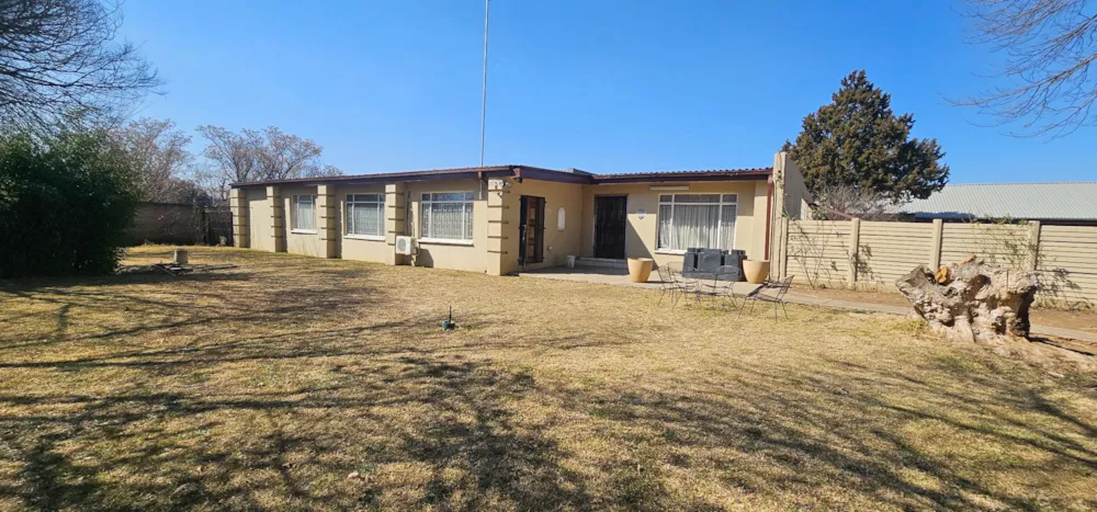 Smallholding for sale in Unitas Park - 1VT1749090