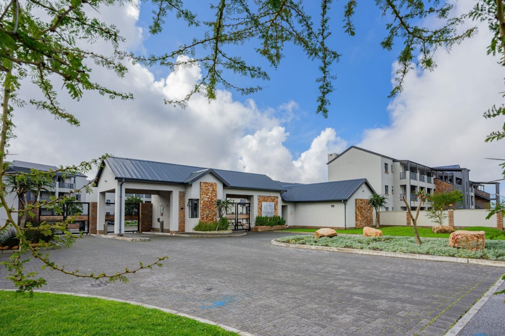 Apartment for sale in Pinelands, Fairview - 1PLZ1748745 Apartment for sale in Pinelands, Fairview - 1PLZ1748745